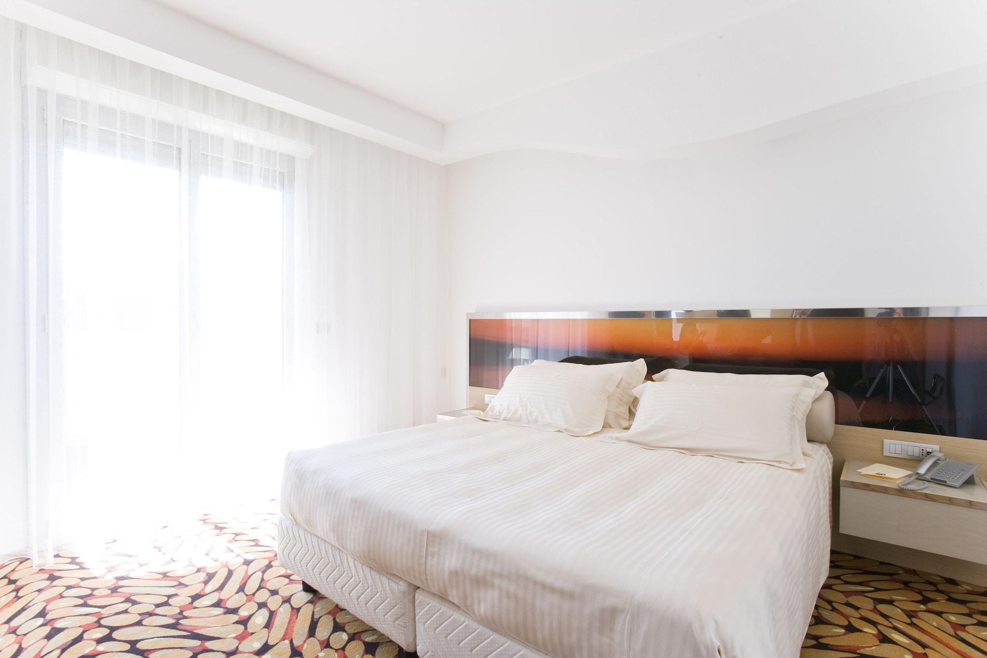Hotel Waldorf- Premier Resort Milano Marittima Kültér fotó