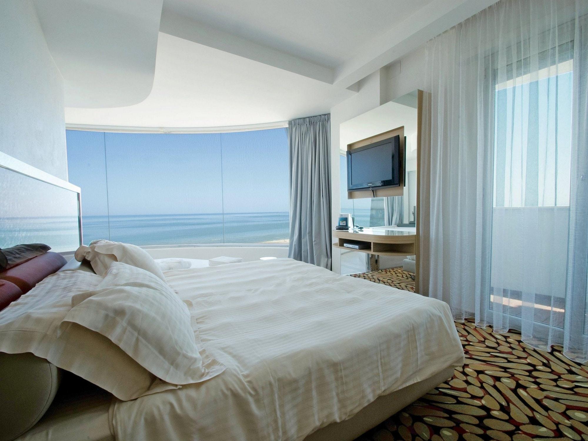 Hotel Waldorf- Premier Resort Milano Marittima Kültér fotó