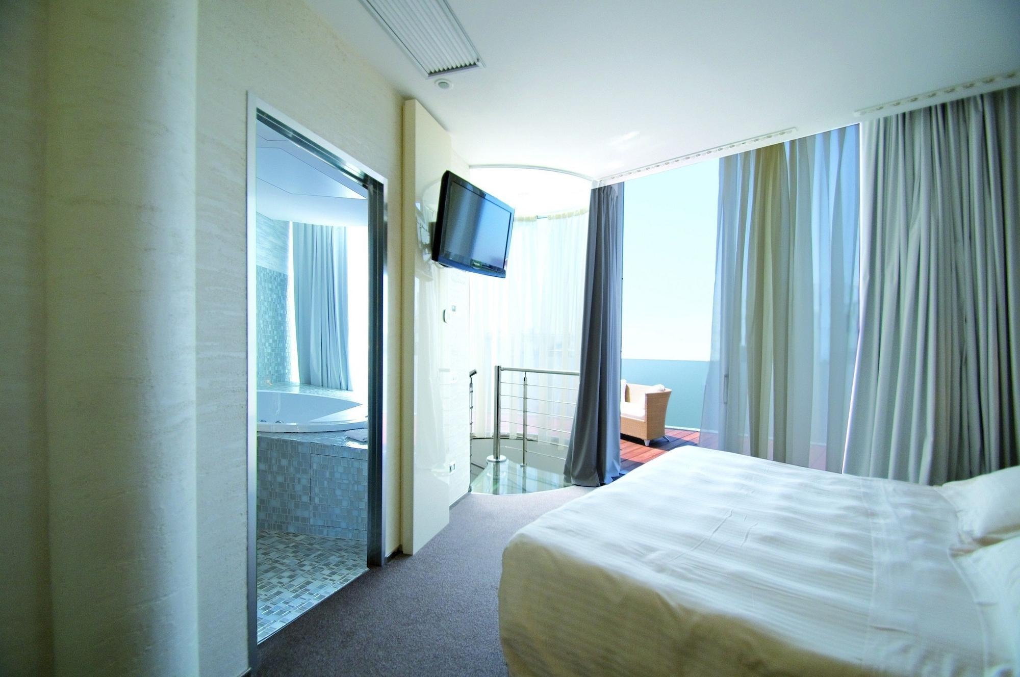 Hotel Waldorf- Premier Resort Milano Marittima Kültér fotó