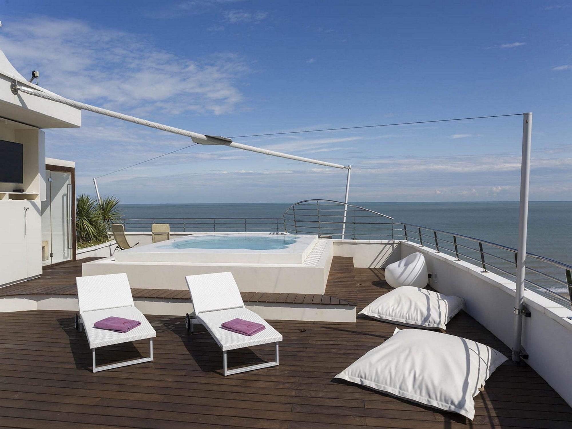 Hotel Waldorf- Premier Resort Milano Marittima Kültér fotó