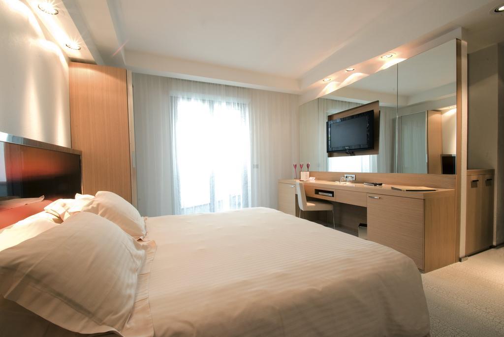 Hotel Waldorf- Premier Resort Milano Marittima Kültér fotó