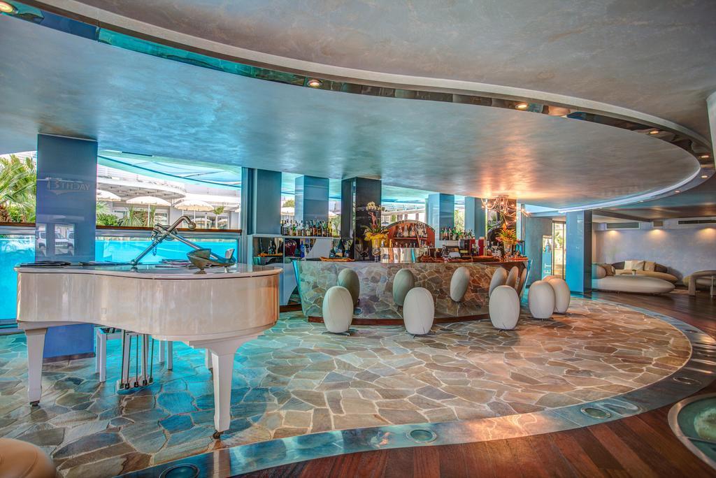 Hotel Waldorf- Premier Resort Milano Marittima Kültér fotó